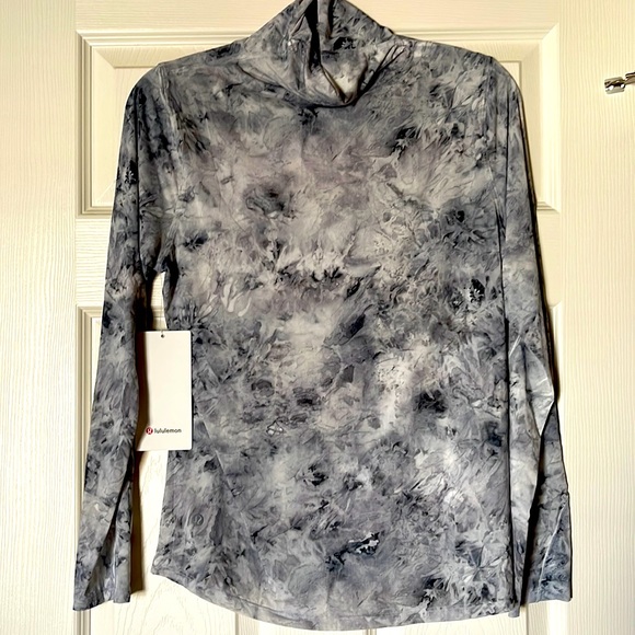 Lulu Lemon Hold Tight Turtleneck - Picture 1 of 3